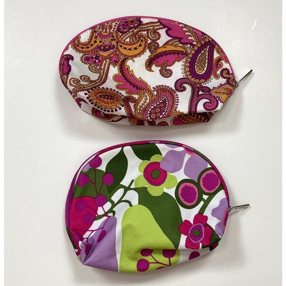 Clinique Makeup Bag Bundle - Picture 4 of 5